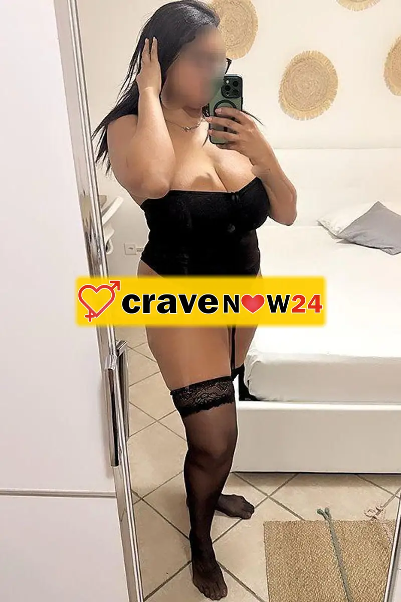 SAMIRA 🔥🔥😍 🏃‍♀️FOTO 💯%REALE 📷💦FIGA SUCCOSA DA LECCARE ,👅SPLOSIVA SEDUCENTE E 🦻INCREDIBILMENTE 👠SEXY👙 ❮❯