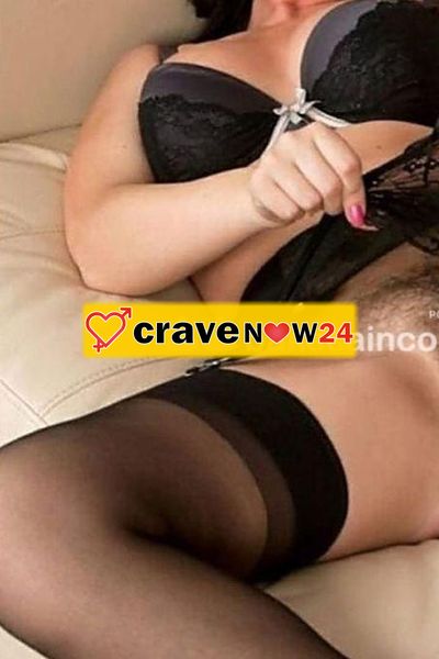 GIULIA A VERONA 🇮🇹 CASALINGA IN CALORE .LA SBORRA MI PIACE IN BOCA🇮🇹