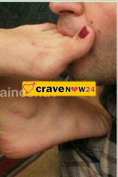 MASSAGGIO RILASANTE Lingan TE LO SUCCHIO NON STRANIERI ...ACOMODATI SU MIO LETTINO.CON EL BUCO .
CHE MI PERMETTE DI LECCARTELO E SUCHIARTELO DA SOTTO