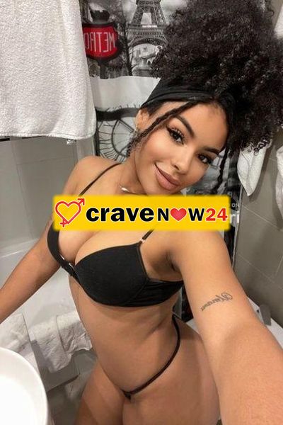 BELLISSIMA RAGAZZA SENSUALE, AFFASCINANTE, E AMANTE DEI PRELIMINARI SENZA FRETTA__ CON LA MIA LINGUA TI FARO' IMPAZZIRE_SONO S.E.X.Y PASSI0NALE ADO