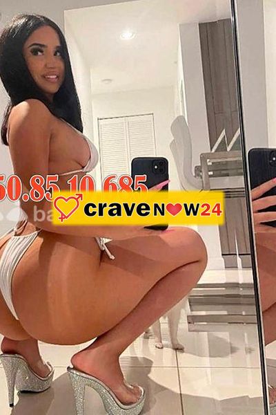 CERMENATE ( LUCIA )🔥💎22 enne(1. volta )_❤💙 figa profumata(leccamela mi piace !!!+✅ 100% foto REALE !!