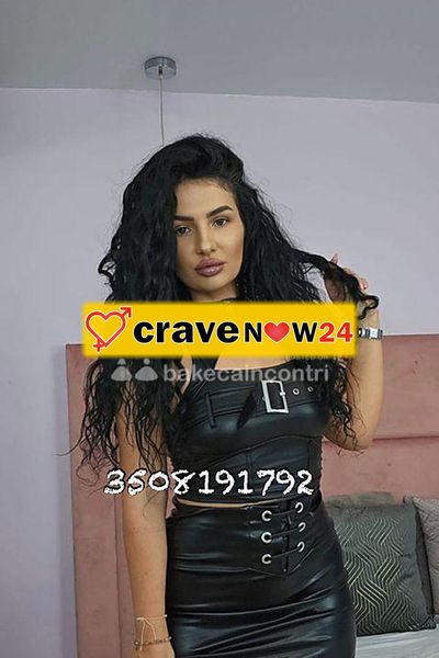 PRIMA VOLTA A CASSINO CAMILA 👀BELLA MAIALONA 🍼 POMPINO NATURALI GUSTOSE SBOR. LIBERA + SPAGNOLETA CALDISSIMA