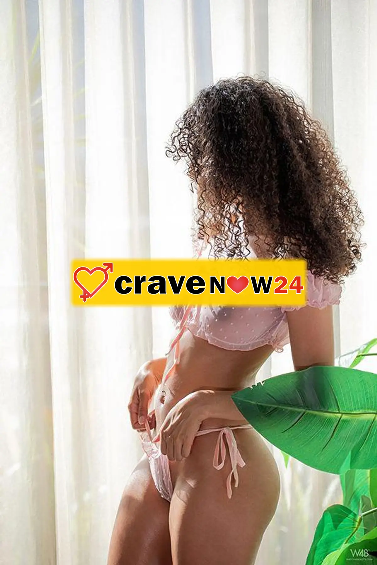 CUBANA. APPENA ARRIVATA RAGIUNGO OSPITO AMBIENTE DISCRETO MOLTO ELEGANTE