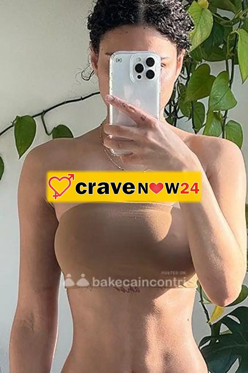 PUTANISSIMA AMANTE DELLA SBORRA E DELL CAZZO DURO LIMONARE LECCARE FINO AL MIO SVENIMEN