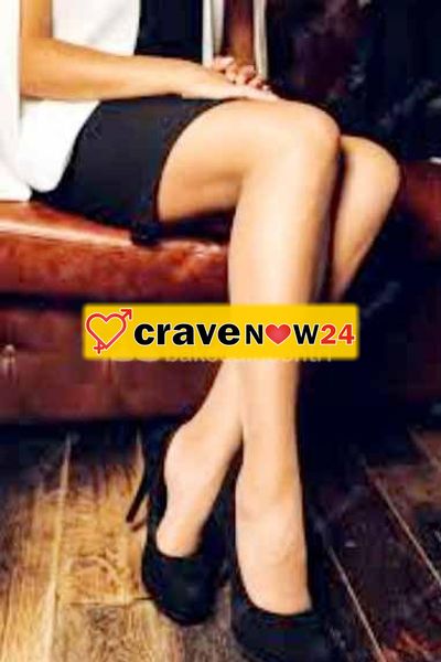 NEW NEW Taranto - , Signora italiana milf, anni 59 .
