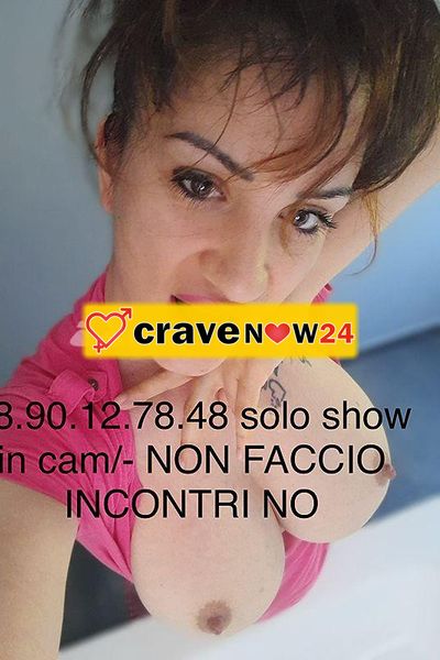 Ciao a tutti! Sono una vera e sincera ragazza che faccio solo show erotico in cam! Niente fregatura! Prima mi faccio vedere in cam che sono una ragazz