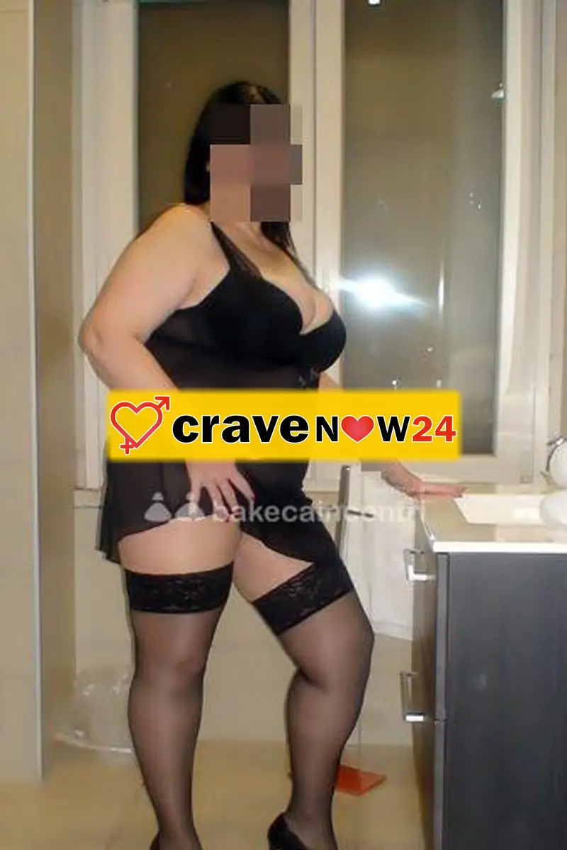 Eccitantissima....6à di seno...BBW...molto riservata