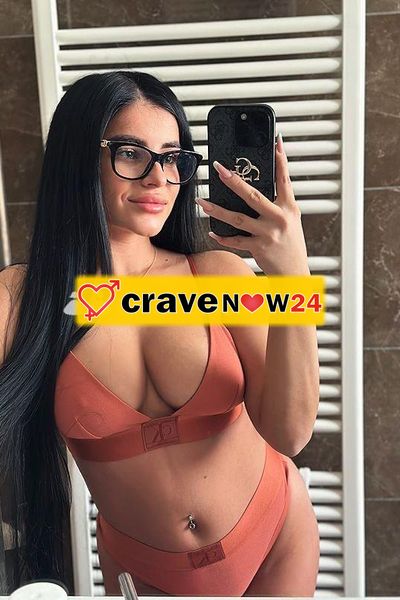 Bellisima e calda come un vulcano👅.LO SO CHE SONO TANTE QUI CHE VOGLIONO ESSERE SCOPATE MA IO SONO LA MIGLIORE 👄PIU BELLA CHE NELLA FOTO PER PRIMISSIM