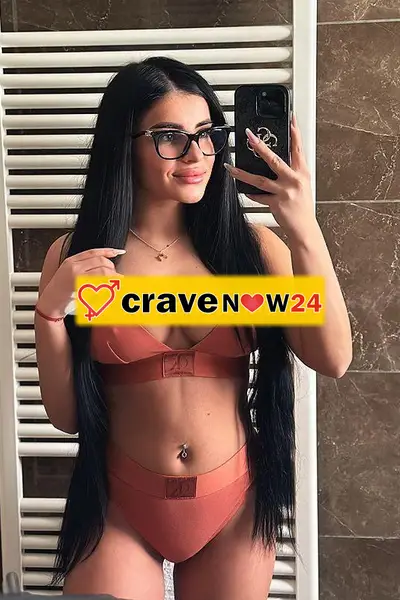 Bellisima e calda come un vulcano👅.LO SO CHE SONO TANTE QUI CHE VOGLIONO ESSERE SCOPATE MA IO SONO LA MIGLIORE 👄PIU BELLA CHE NELLA FOTO PER PRIMISSIM