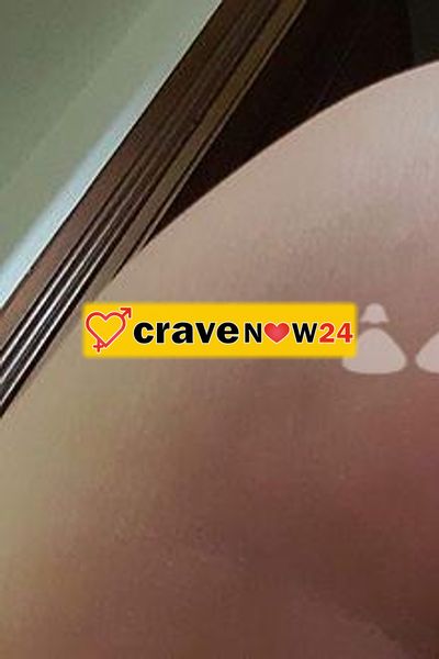 Videochiamata hot porca molto porca uso dildo cazzi finti penetrazioni anche anal esaudiro le tue fantasie mando anche foto video info woozzap