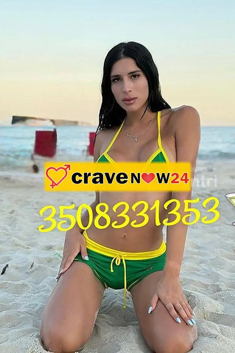 🔥NAPOLI BELLISIMA🇧🇷🇧🇷🇧🇷 FEMENILE CON UNA BANANA DURA🍆MOLTO PIENA