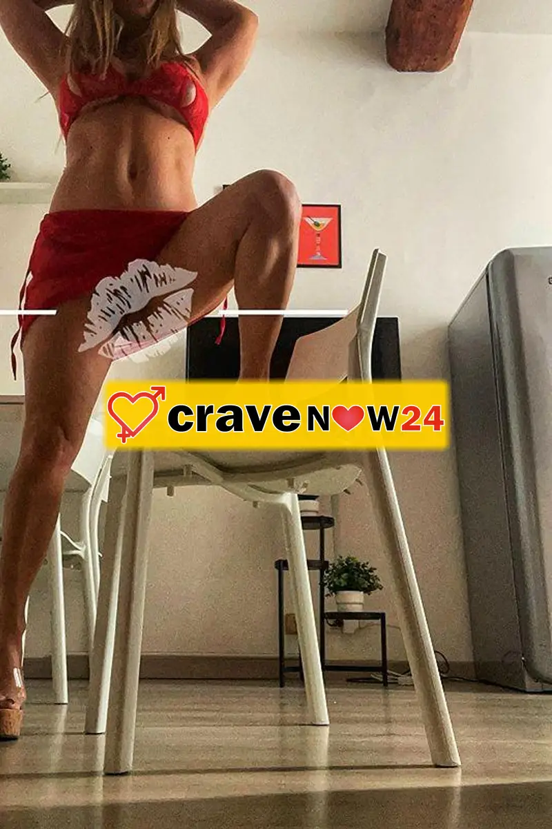 CALDA E PASSIONALE
TUTTA DA LECCARE 💦
Zona SAN LAZZARO 💕💋💄