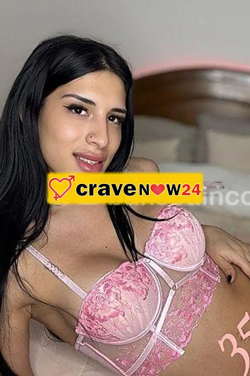 🔥NAPOLI BELLISIMA🇧🇷🇧🇷🇧🇷 FEMENILE CON UNA BANANA DURA🍆MOLTO PIENA