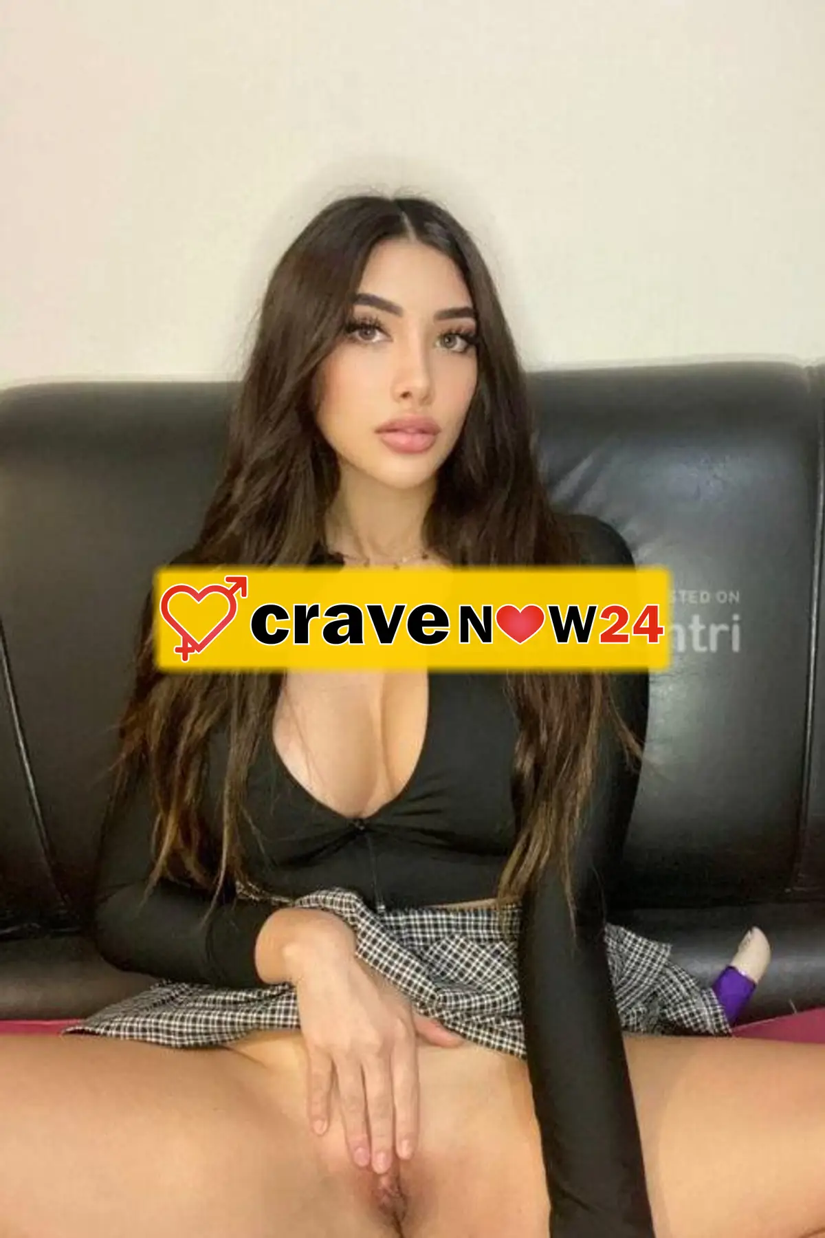 A QUATTROMIGLIA - RENDE APENA ARRIVATA MAI VISTA NOVITA EMILY🇮🇹 FIGA MULTI ORGASMICA BELLISSIMA EROTICA SWXY MODELLA POMPINO CREMOSO