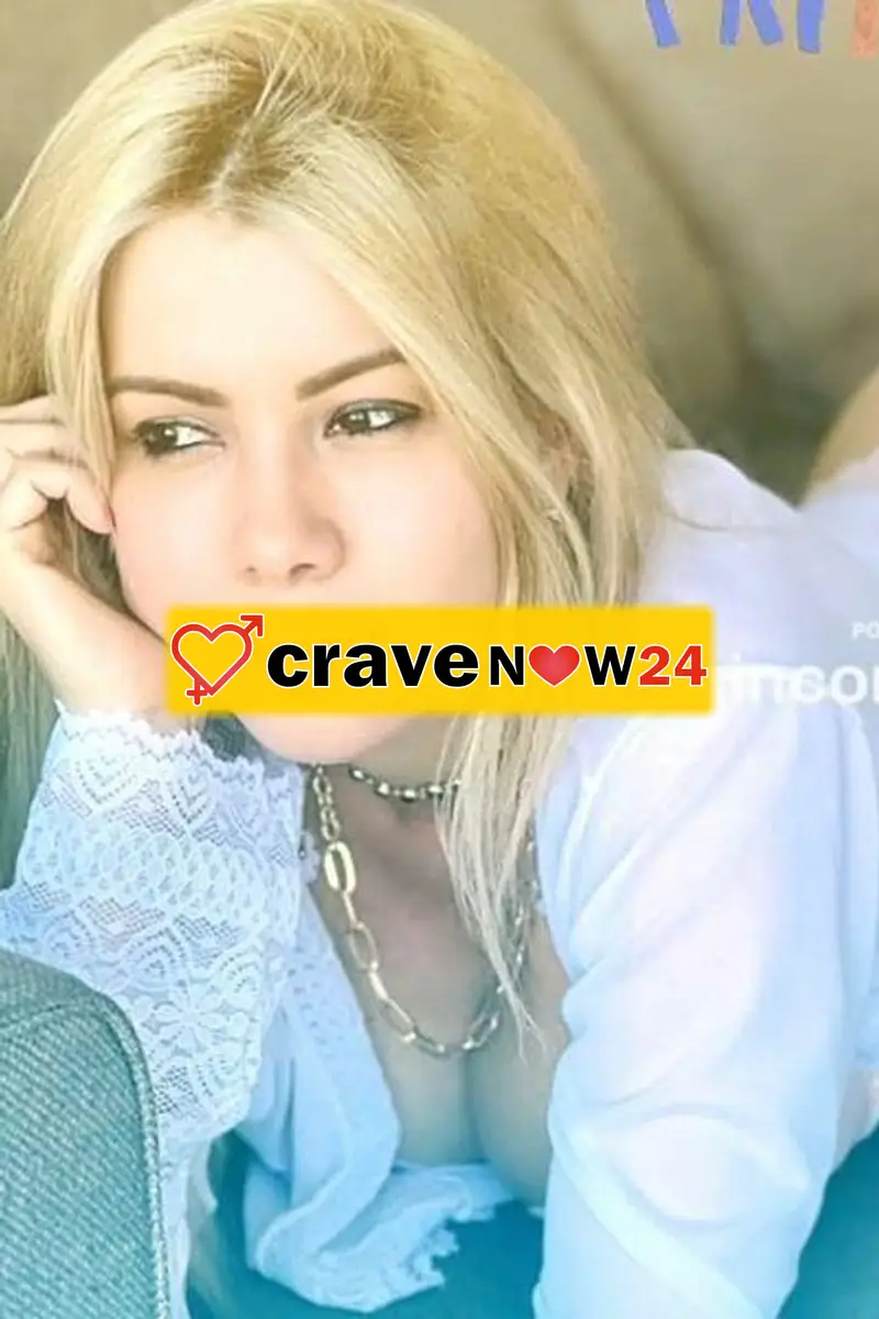 REGINA APPENA ARRIVATA VERA NOVITÀ POCHI GIORNI 6 DI TETTE NATURALE NINFOMANE REGINA DELLO SQUIRTING E ANCHE DELLO ANALE.