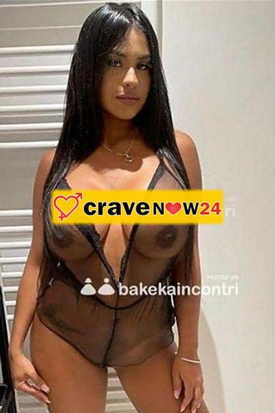 NUOVA RAGAZZA PICCOLINA 🍒 TROIETTA🍒 ADORO SUCCHIARE 🍭CON LA MIA CALDA BOCCA GOLA PROFONDA ED ESSERE 🍭LECCATA FINO A BAGNARMI
