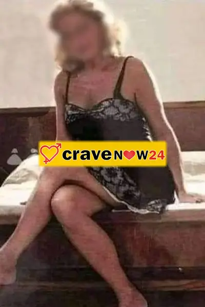 SIGNORA OVER 40 ESEGUE MASSAGGI SEXY A SPRESIANO...