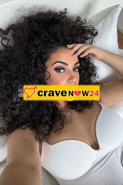 new new francesca italiana 22 anni prima volta in città appena arrivata