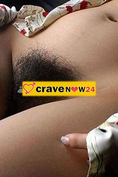 👅PELOSA🩵SAPORITA. BELLISSIMA DONNA. CON UN BELL FIORELINO PELOSO. 👅DA LECCARE