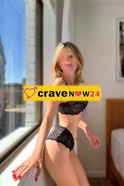 Appena arrivata. Giovanne e bellissima sexy
Foto reale