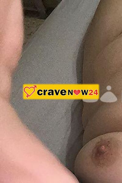 Escort formosa cerca uomini per sesso al naturale