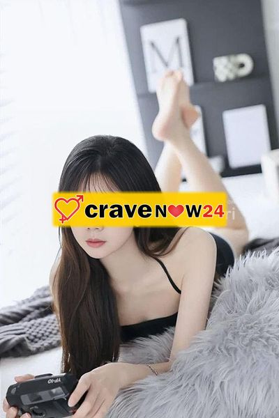 due ragazze orientali fresche e affadcinati