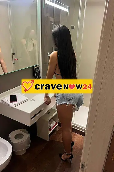 Ragazza italiana arriva (per poco) 😜