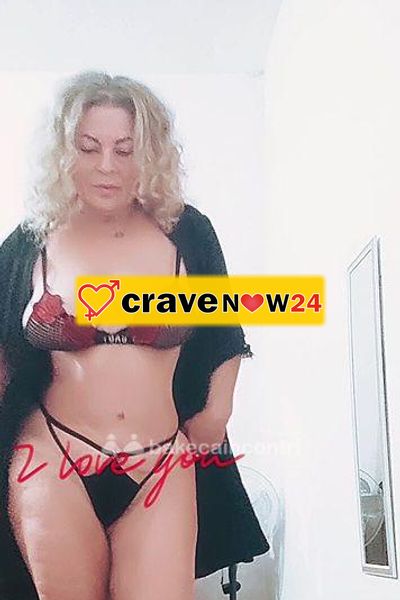 Mary bella MilF molto dolce e disponibile ti accoglie in ambiente riservato però belli momenti di RELAX con buen.massaggio foto Reale🥰😘