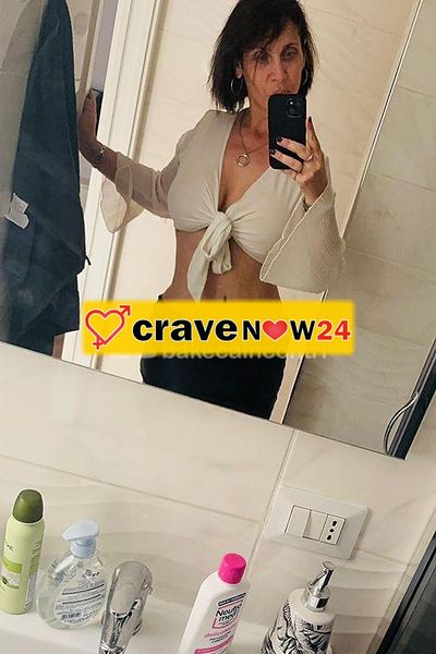 Maya formosa bellezza italiana.. No anonimi