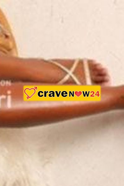 SOFIA SPORCACCIONA CALDA SEXI REGINA DEI PRELIMINARI SCOPERTI(BACI CON LINGUA) 69 PROSTATICO (LATO B X TE)COMPLETISSIMA