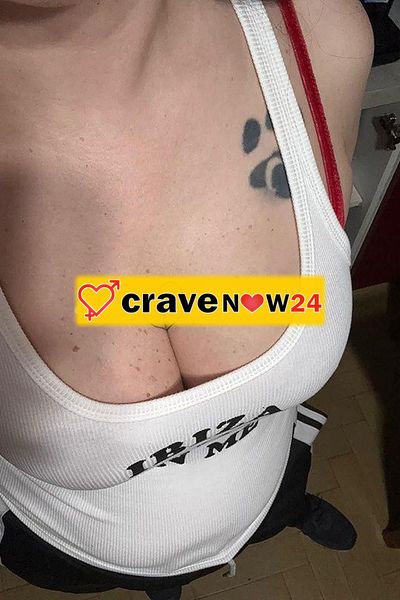 Nuova... veneta... Italiana... Porca e amante del CREAMPIE ... COSA ASPETTI???