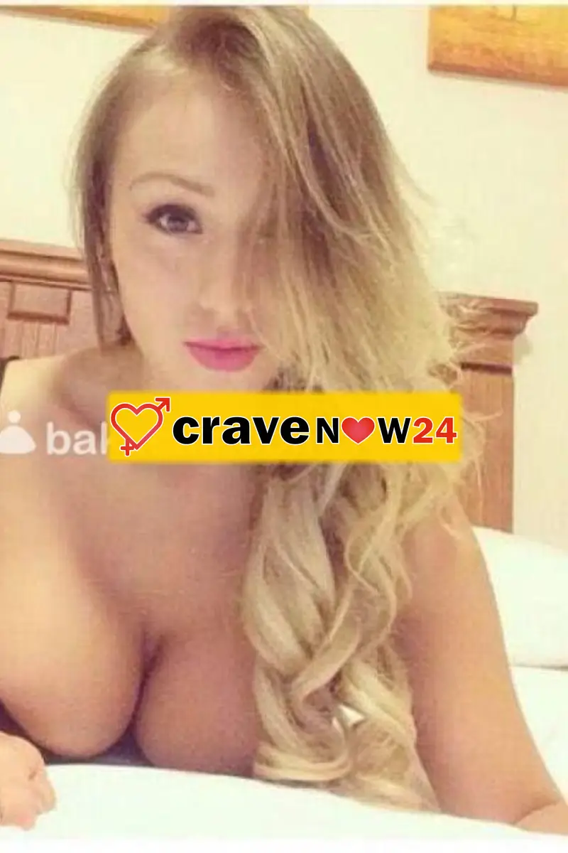 Appena arrivata a MONTEPAONE la più grande bella troia di tutta BOMBA SEXY… LA MAESTRA DEI POMPINI LIBERI FATTI IN GINOCCHIO.