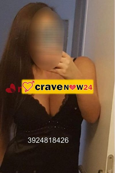 ITALIANA GIULIA...SONO A PAVIA INSIEME AD UN'AMICA PER GIOCHI A 3