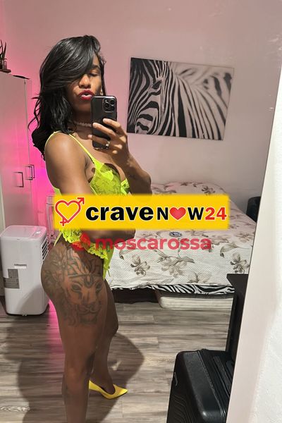Naomi top trans