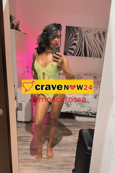 Naomi top trans