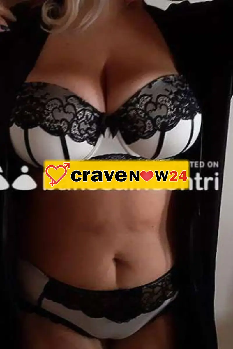 BRAVISSIMA POMPINARA - SQUIRTING E PIOGGIA DORATA - COMPLETISSIMA - MASSAGGI - AMBIENTE PULITISSIMO E RISERVATO - TUTTO CON CALMA