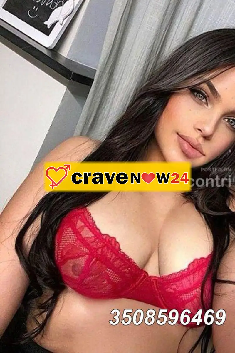 A FONDI CENTRO 💋💋appena arrivata 💋 💋 * bellissima foto recenti !!! donna passionale (orale infinito) figa calda stretta