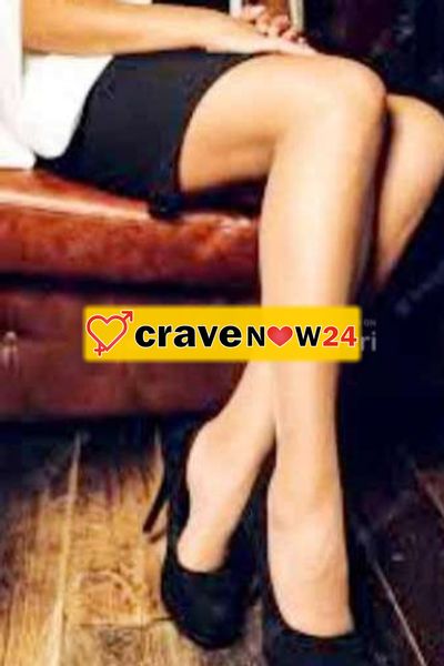 NEW NEW Taranto - , Signora italiana milf, anni 59 .