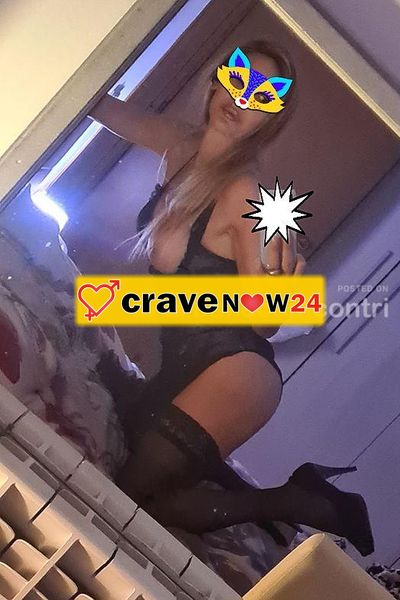 Noemi italiana🇮🇹🇮🇹🇮🇹🇮🇹