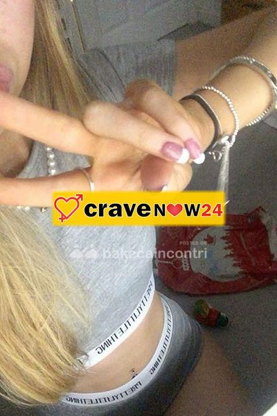 APPENA ARRIVATE DALLA SICILIA DIE BELLISSIME PORCHE BIONDA E MORA SIAMO MOLTO FOCOSE A LETTO E FACCIAMOLO PURE LESBO