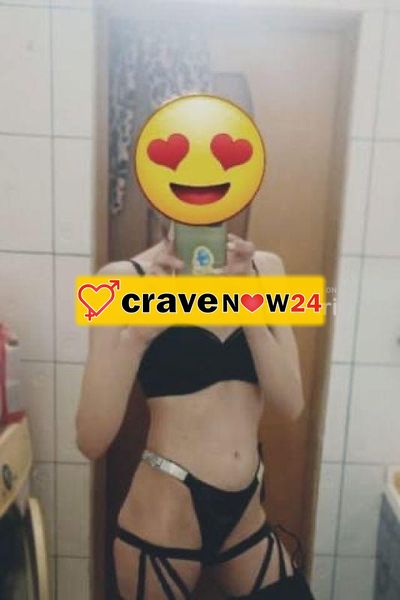 PRIMISSIMA VOLTA a Verona ❤️ Giovane Porcellina 🔝💣🔞 Bocca Calda per POMPINI FAVOLOSI 😍🤤😈