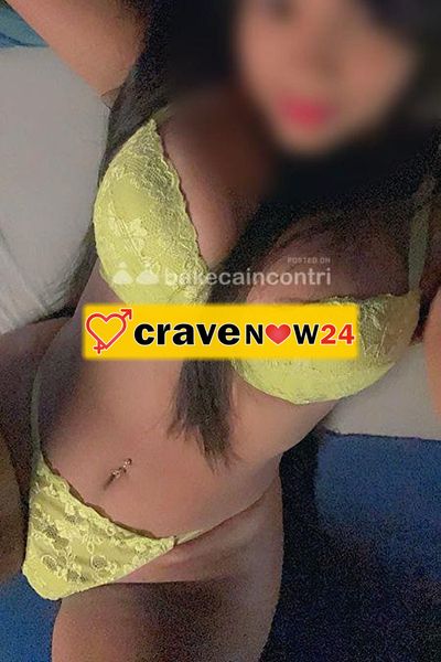 Appena arrivata Erika super sexy per realizzare il tuo desiderio pompino al naturale più 69