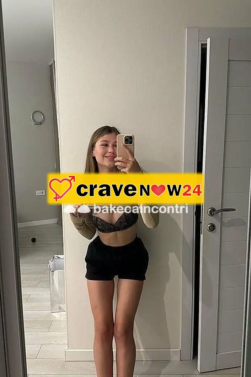 Novità SOFIA 💋💋💋Bellissima studentessa foto selfie reali