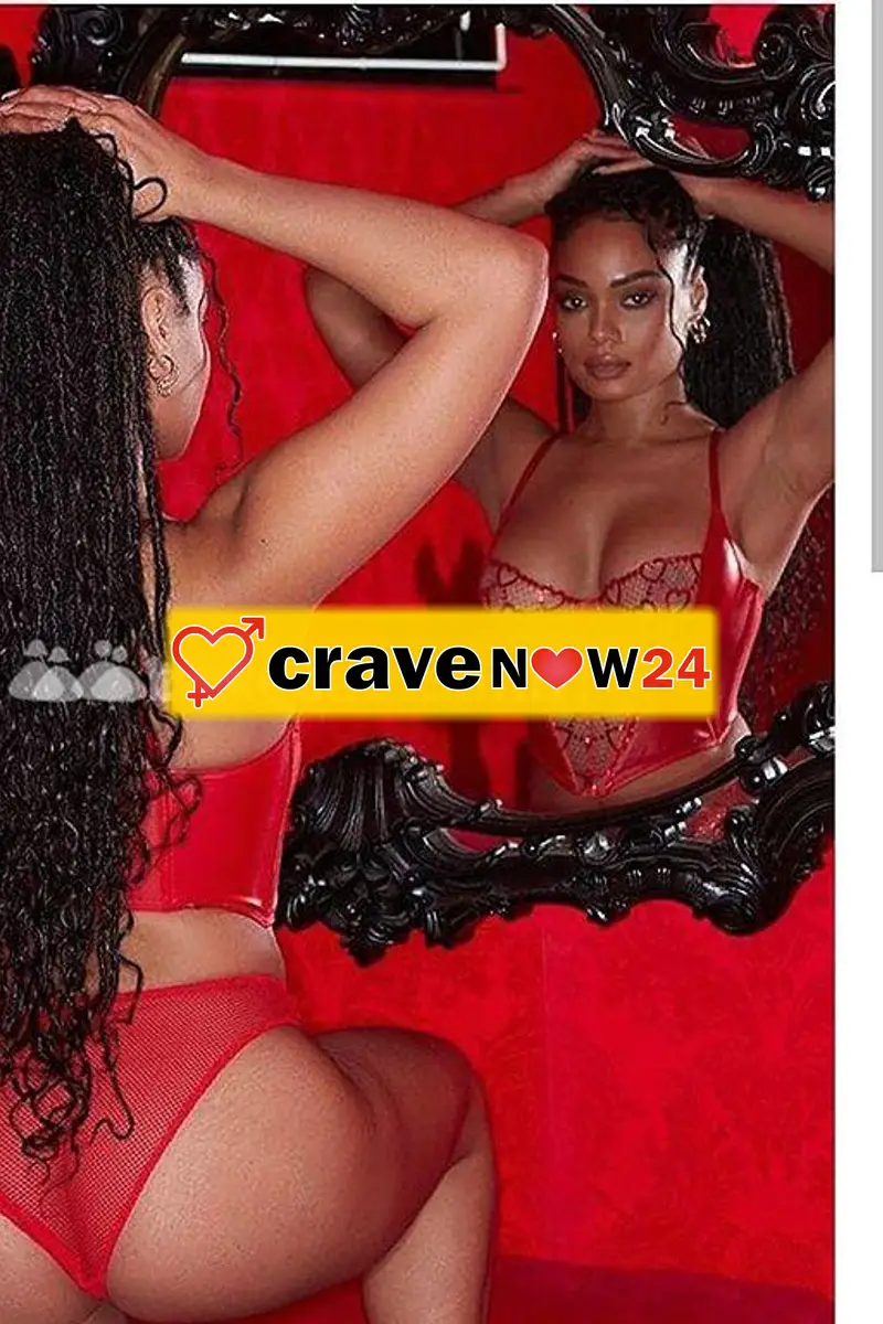 NURI SUPER BAMBOLA ALTAMENTE SEXY ED EROTICA