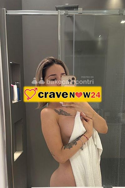 Paula Novedad Latina