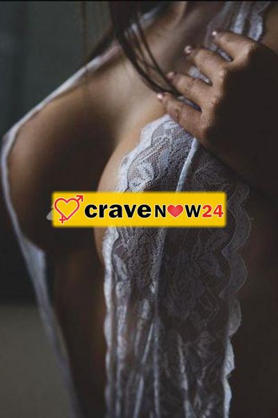 Giovane massaggiatrice italiana per il tuo angolo di paradiso