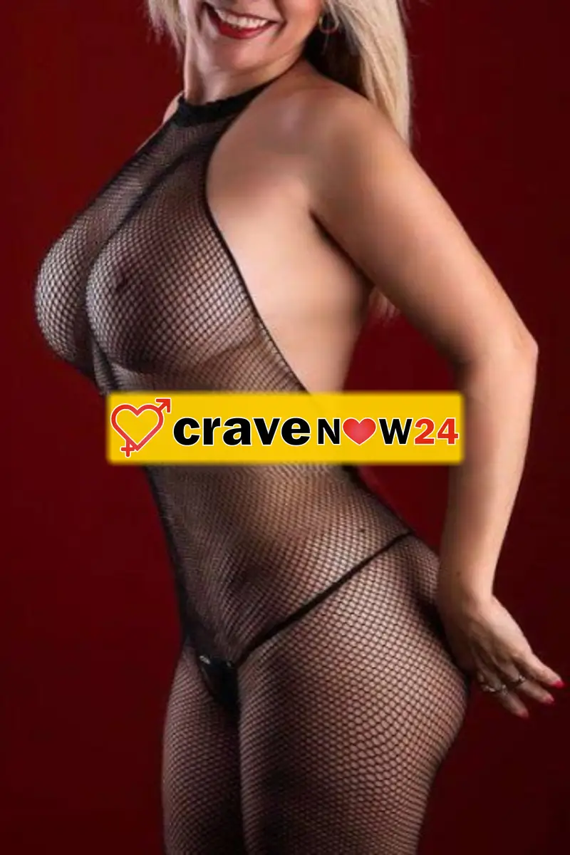 appena arrivata 🍒🍒come vedi dalle foto, sono una bellissima ragazza, elegante e sensuale...💋💋....ho una bocca intrigante e voluttuosa.....mi piace god