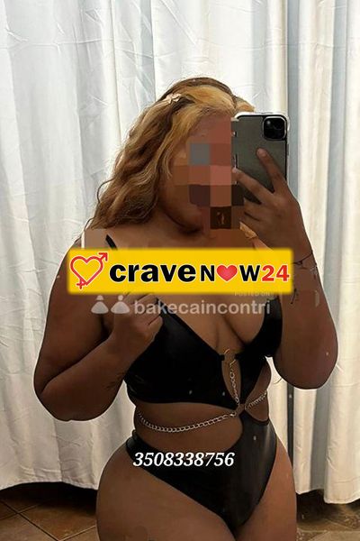 SONO JULIA BELLISSIMA E CALDA FIGA PELOSA. FACCIO TUTTE TIPO DI MASAGIO EROTICO, TANTRA...