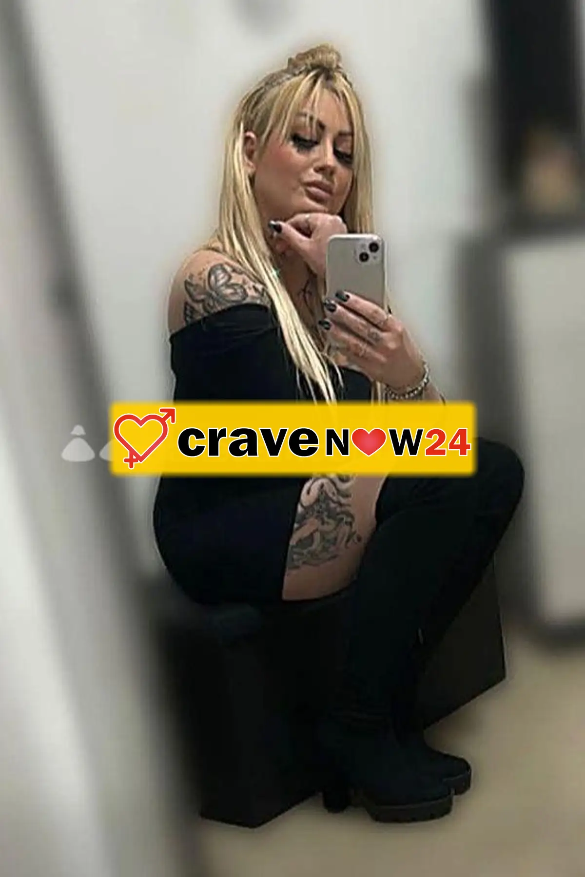 Bambolina bionda x video chiamata hot e sex chat