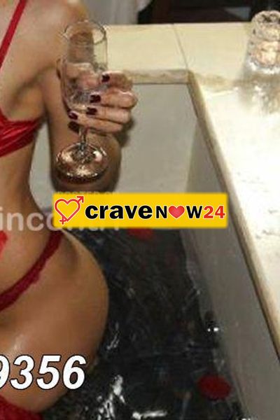 Massaggiatrice , ti propone un ora di completo relax, in un ambiente riservato, con olio caldo, musica e incensi. Massaggio Tantra. SOLO WHATSAPP